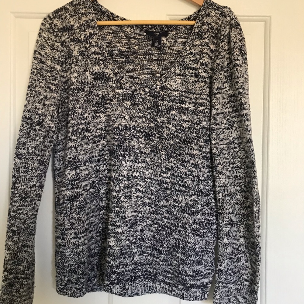 Gap V-neck sweater